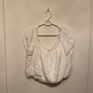 Super cute AE off the shoulder bubble crop top